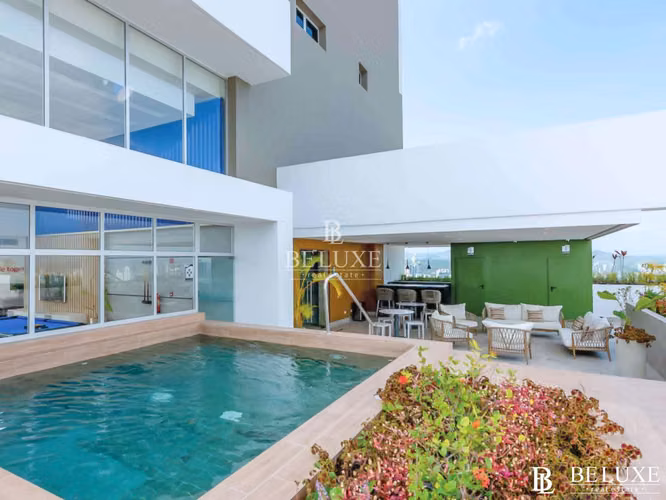 VENDO APARTAMENTO EN EL CANGREJO PH LUXOR 400 (P)