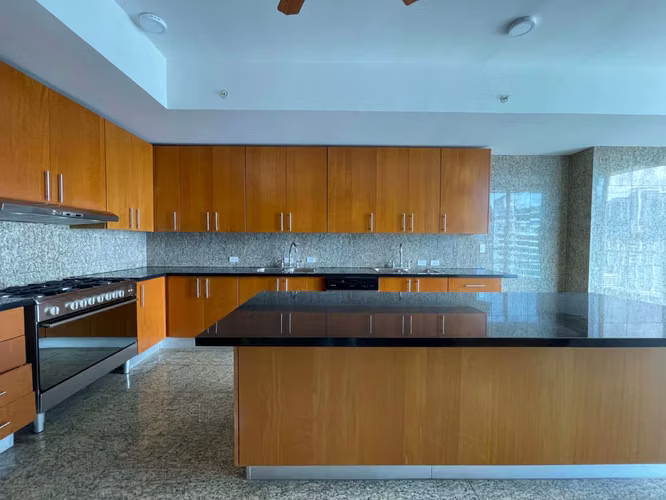 APARTAMENTO THE POINT EN VENTA