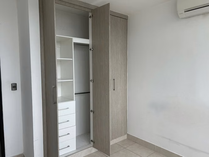 Banco Vende Apartamento, en Ph Vivendi Tower - Imagen 2