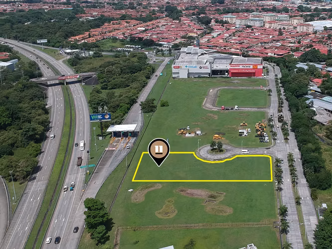 Se vende Terreno de 4,195.54m2 en Santa Maria Business District - Imagen 4