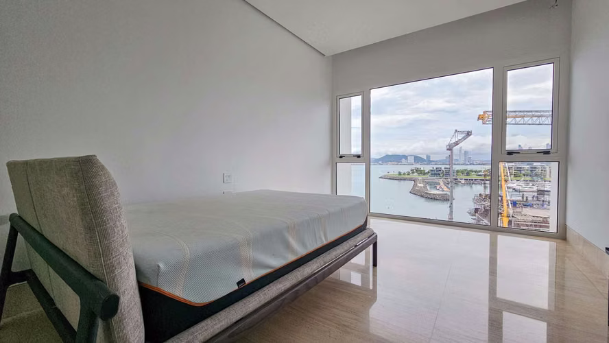 Espectacular penthouse de dos pisos en Ocean Reef - 807 m2