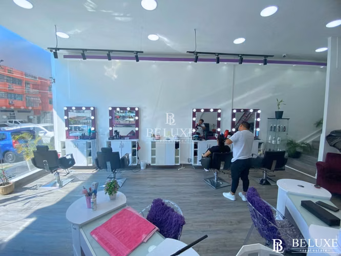 VENTA LOCAL COMERCIAL EN PLAZA 68, SAN FRANCISCO (2)