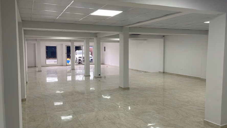 OFERTA  VENTA LOCAL COMERCIAL EXCELENTE UBICACION