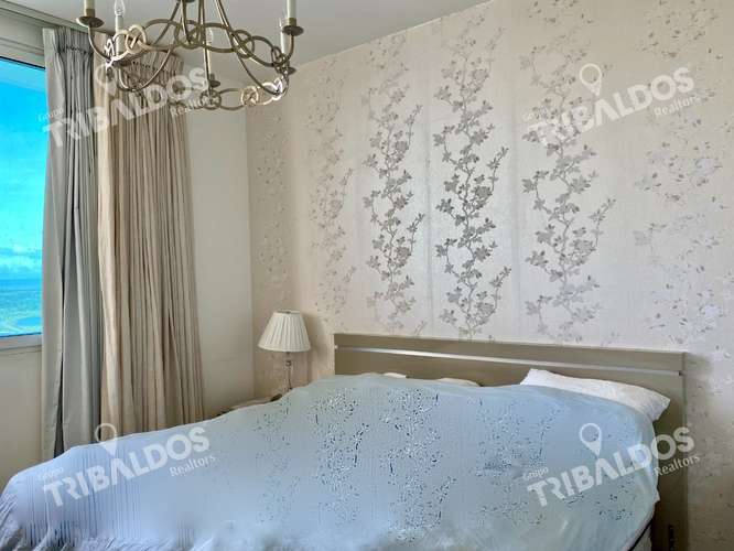 Apartamento en Santa Clara Residences de 7 recámaras, 2 cocinas, 4 estacionamientos.