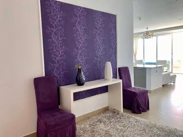 Apartamento en Santa Clara Residences de 7 recámaras, 2 cocinas, 4 estacionamientos.