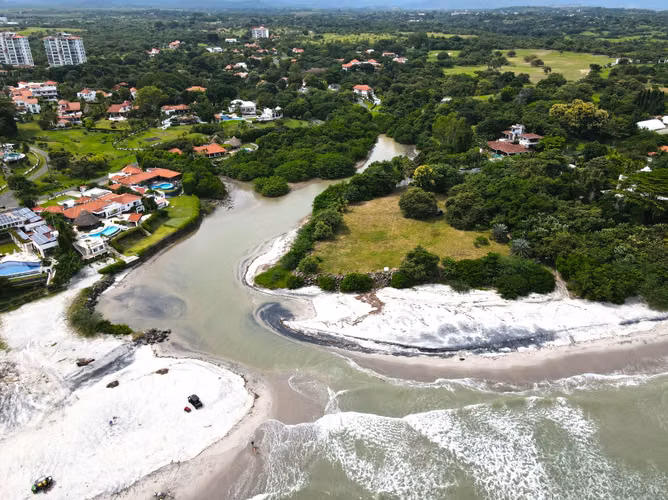 Venta de Terreno en Punta Roca, Punta Barco, San Carlos - Imagen 2