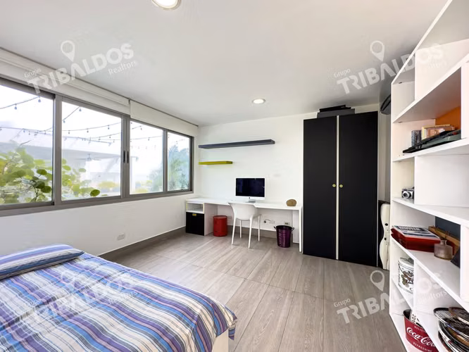 VENTA DE ESPECTACULAR APARTAMENTO REMODELADO CON PISCINA PROPIA  EN P.H. AQUALINA – PUNTA PACIFICA