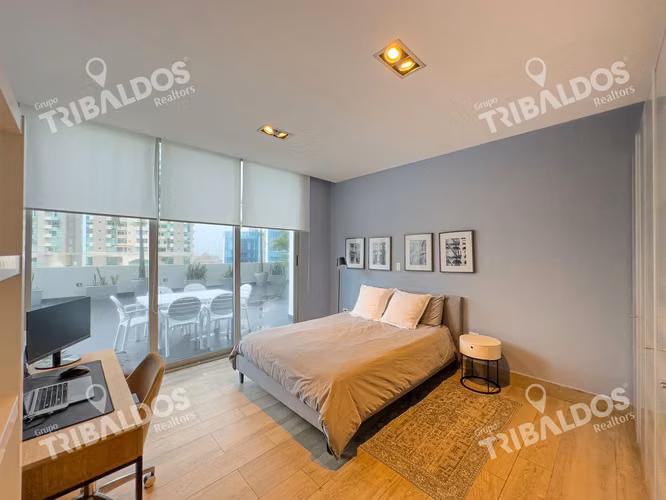 VENTA DE ESPECTACULAR APARTAMENTO REMODELADO CON PISCINA PROPIA  EN P.H. AQUALINA – PUNTA PACIFICA
