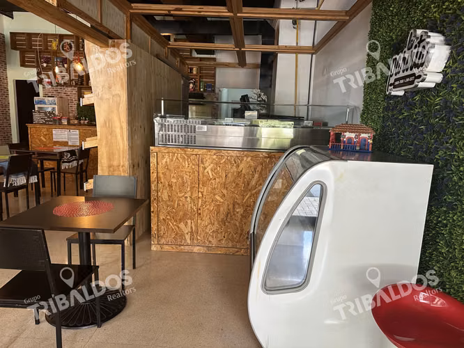 VENTA DE LOCAL COMERCIAL RENTANDO EN HATO PINTADO A PASOS DE LA 12 DE OCTUBRE