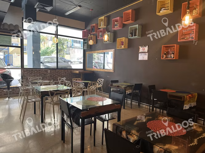 VENTA DE LOCAL COMERCIAL RENTANDO EN HATO PINTADO A PASOS DE LA 12 DE OCTUBRE