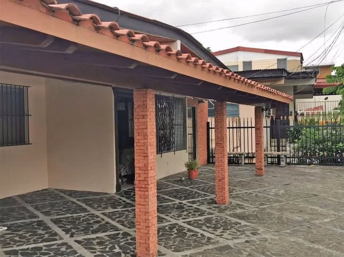 VENTA DE CASA EN CLUB X, BETHANIA - Imagen 6