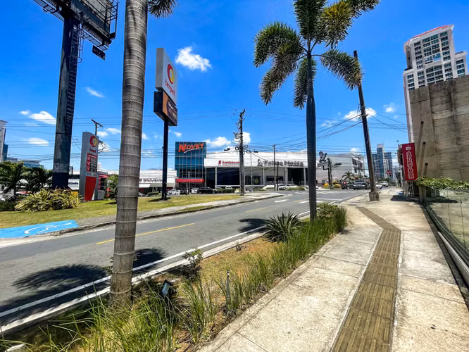 VENTA DE OFICINAS EN THE TOWERS BUSINESS PLAZA - Imagen 2