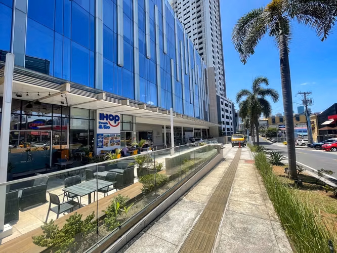 VENTA DE OFICINAS EN THE TOWERS BUSINESS PLAZA - Imagen 6