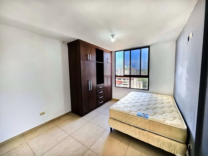 VENTA DE APARTAMENTO  CON DEPOSITO EN TERRAZAS DEL REY CONDADO DEL REY - Imagen 12