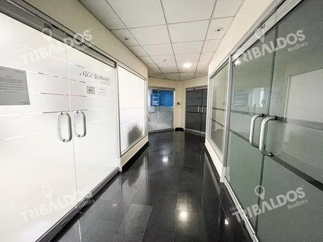 VENTA DE OFICINA EN BANESCO con retorno de inversión
