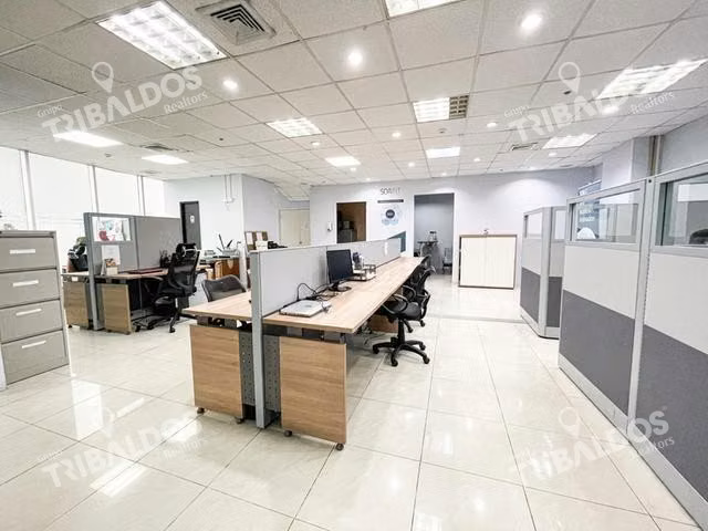 VENTA DE OFICINA EN BANESCO con retorno de inversión