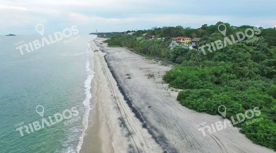 Venta de Casa de Playa en Sea Cliff, con Piscina - Imagen 5