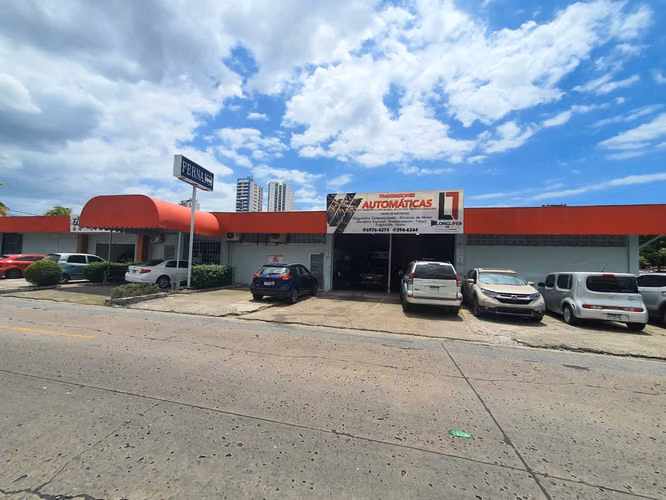 VENTA DE PLAZA COMERCIAL EN PH PLAZA FERNAND, BETANIA