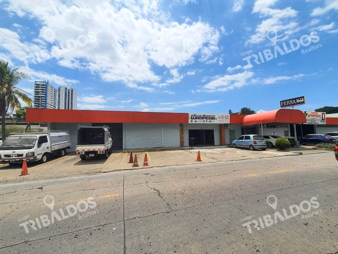 VENTA DE PLAZA COMERCIAL EN PH PLAZA FERNAND BETANIA
