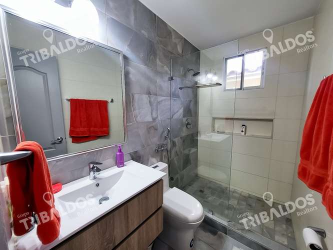 VENTA DE CASA UNIFAMILIAR EN CRYSTAL SPRING, CONDADO DEL REY - Imagen 14