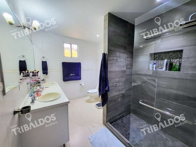 VENTA DE CASA UNIFAMILIAR EN CRYSTAL SPRING, CONDADO DEL REY - Imagen 16