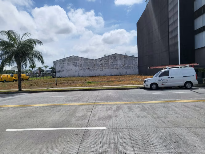 VENTA DE TERRENO EN SANTA MARIA BUSINESS DISTRICT EXCELENTE PRECIO