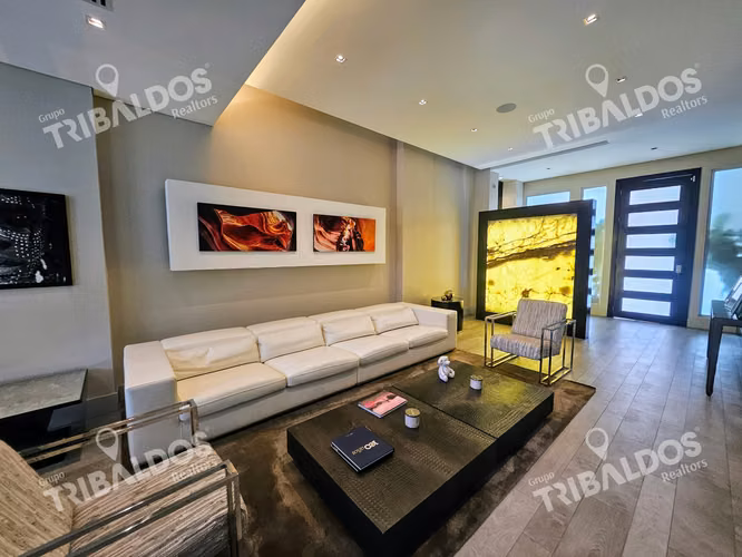 Venta de Casa  en Altos del Golf