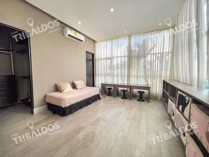 Venta de Casa  en Altos del Golf