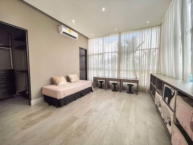 Venta de Casa  en Altos del Golf