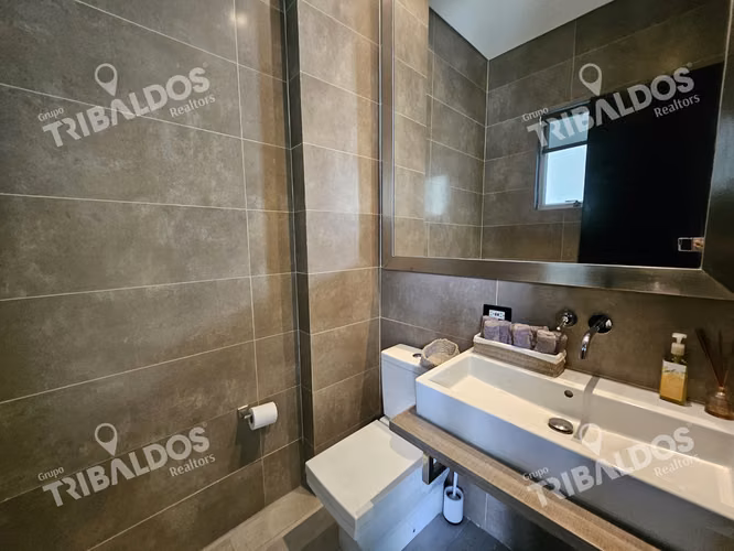 Venta de Casa  en Altos del Golf