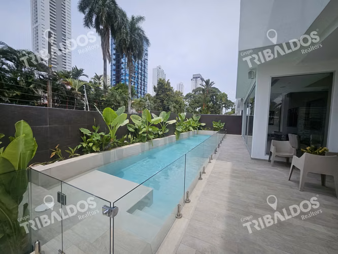 Venta de Casa  en Altos del Golf