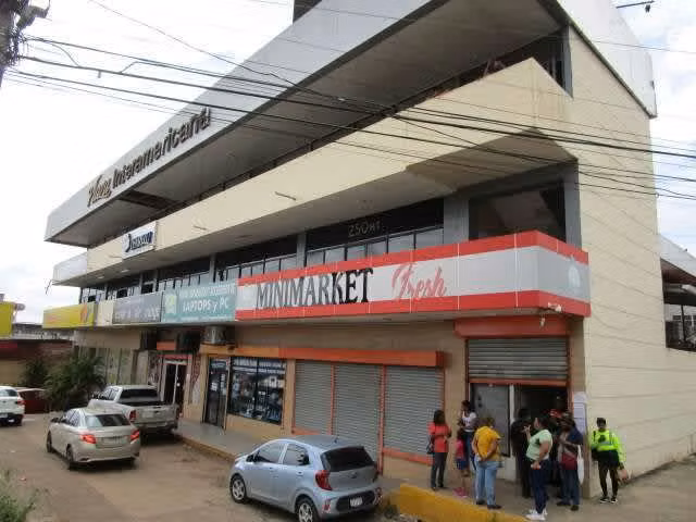 EDIFICIO EN ARRAIJÁN