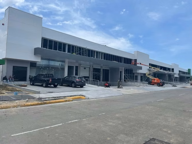 Venta/Alquiler de Bodega en Zona Uno - Imagen 2