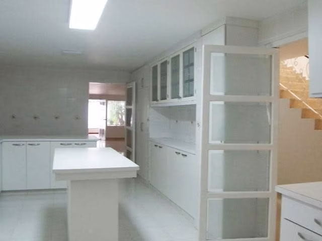 Venta de Casa Comercial en Marbella - Imagen 6