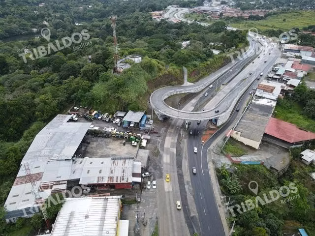 Terreno en Vía Transistmica, Las Cumbres