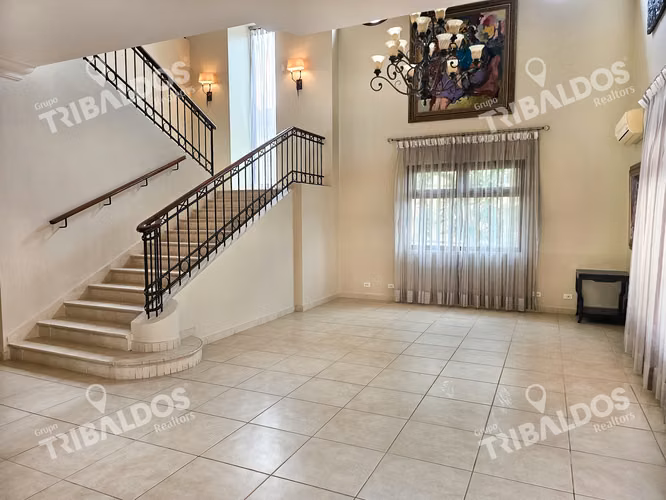 VENTA DE CASA EN CAMINO DE CRUCES CLAYTON