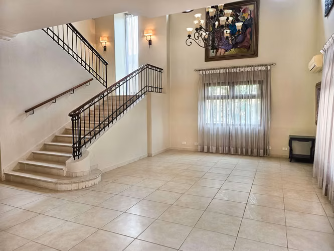 VENTA DE CASA EN CAMINO DE CRUCES CLAYTON
