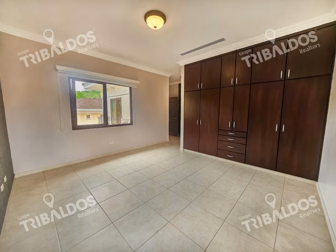 VENTA DE CASA EN CAMINO DE CRUCES CLAYTON