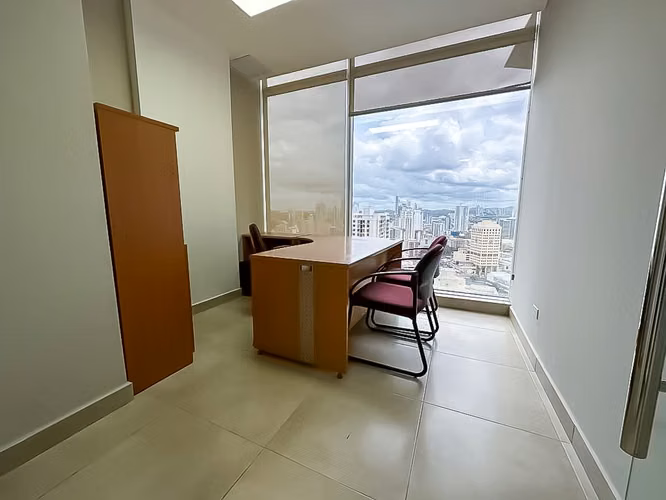 VENTA DE OFICINA EN OBARRIO, PH SORTIS - Imagen 15