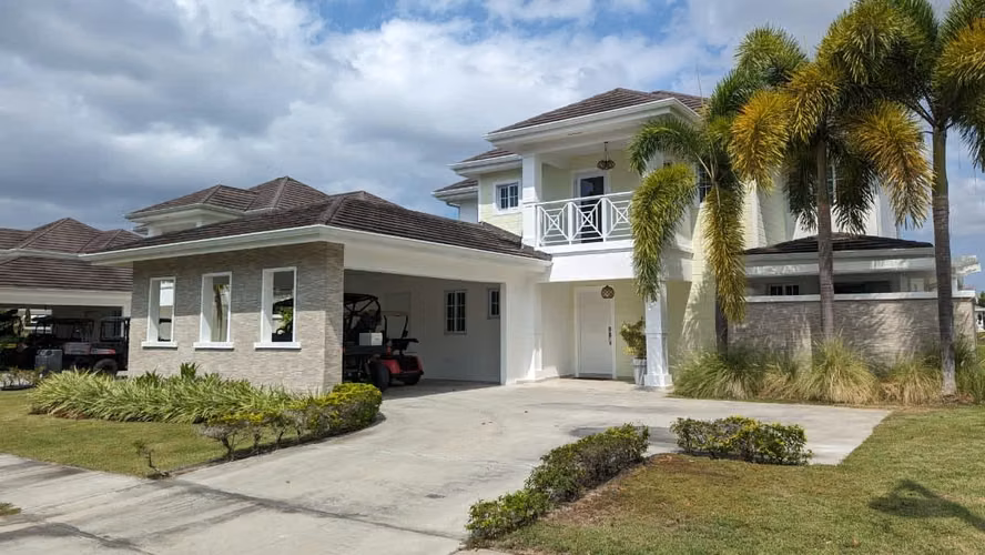 VENTA Y ALQUILER DE CASA EN PH BIJAO BEACH CLUB (QUARRY HEIGHTS)