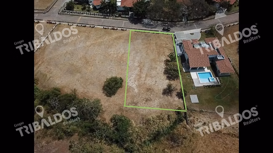 VENTA TERRENO EN PUNTA BARCO VILLAGE