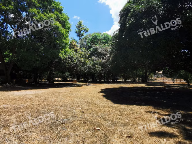 Venta de Terreno con Casa en Santa Clara con Piscina