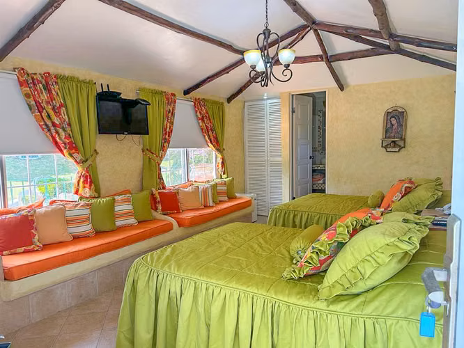 SE VENDE HACIENDA EN PUNTA BARCO RESORT