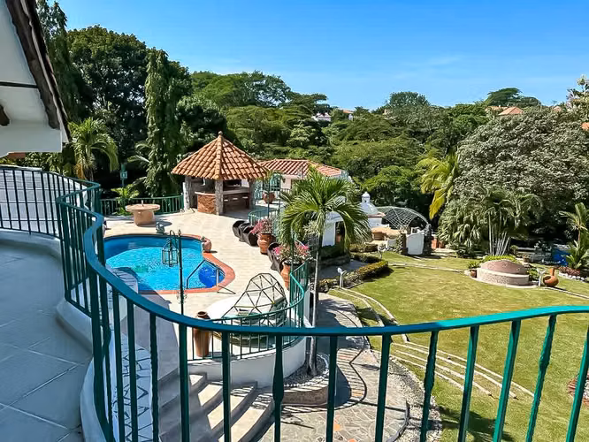 SE VENDE HACIENDA EN PUNTA BARCO RESORT