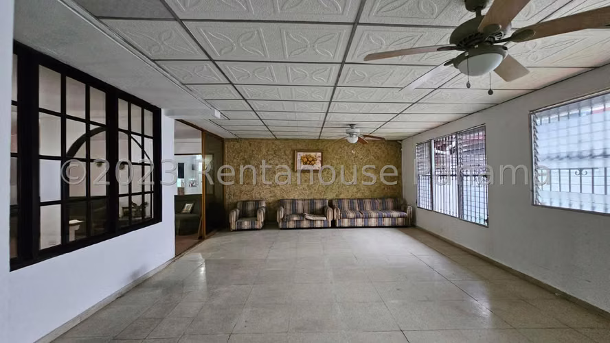 Venta de Casa Confortable en Marcasa, Río Abajo 25-4159GG