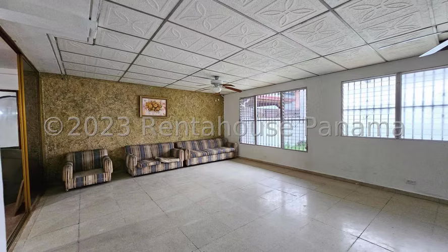 Venta de Casa Confortable en Marcasa, Río Abajo 25-4159GG
