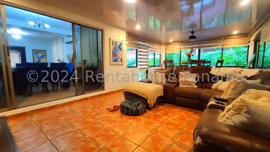 Venta de Casa con 577 m2 de Terreno en Diablo Heights 25-4491GG - Imagen 9