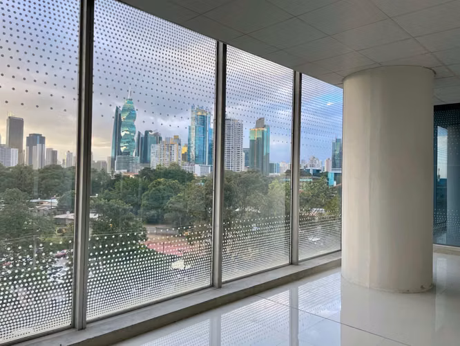 Piso de Oficinas en Punta Pacífica - 830 m2 - Oceania Business Plaza
