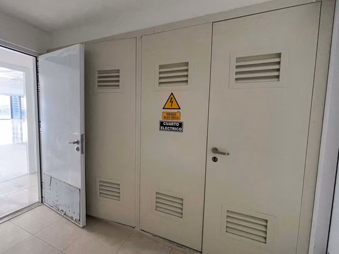 Piso de Oficinas en Punta Pacífica - 830 m2 - Oceania Business Plaza