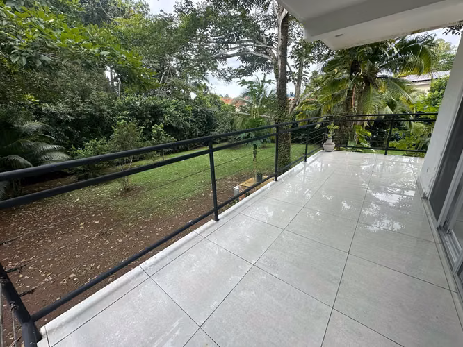Venta de Casa de 3 Niveles en Albrook, calle Flor de Loto - Imagen 11